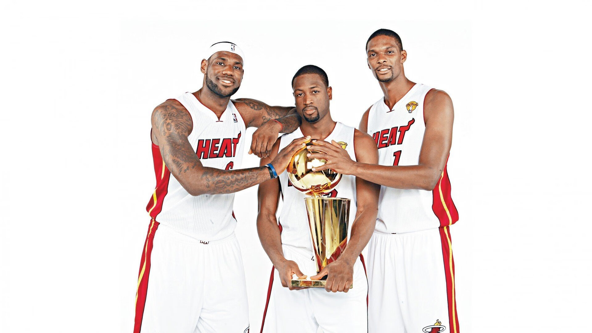 2025杭州马拉松:三万跑者竞逐“最美赛道”